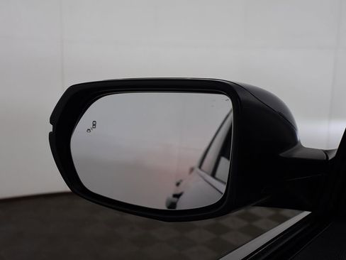 Used 2022 Honda CR-V Touring image 40