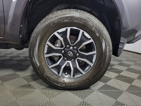 Used 2021 Toyota Tacoma TRD Sport RWD image 11