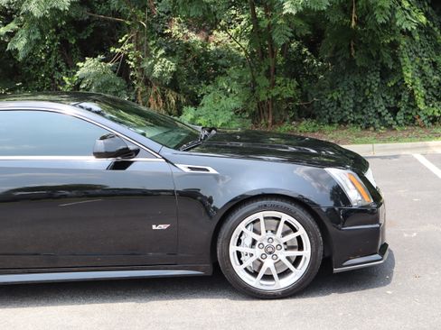 Used 2011 Cadillac CTS V RWD image 13