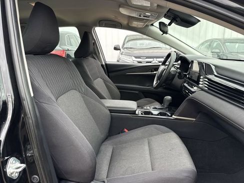 Used 2025 Toyota Camry LE image 30