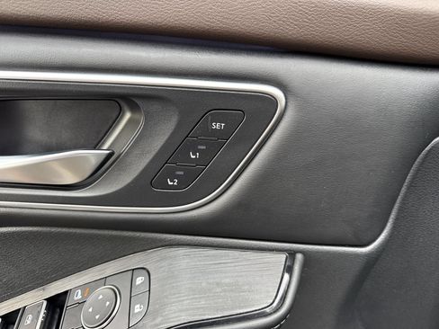Used 2023 Nissan Rogue Platinum w/ Platinum Premium Package FWD image 18