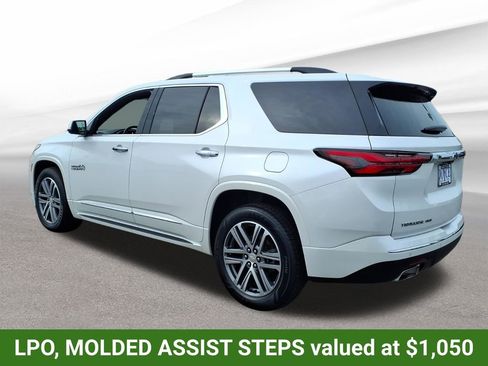 Certified 2022 Chevrolet Traverse High Country AWD/4WD image 3