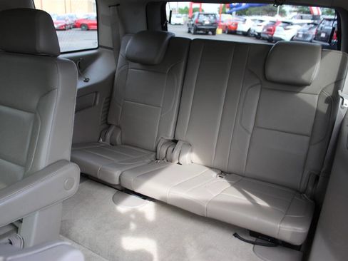 Used 2015 Chevrolet Tahoe LTZ AWD/4WD image 18