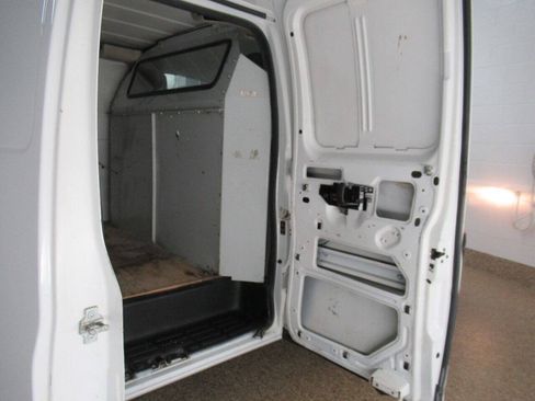 Used 2014 GMC Savana 3500 Extended RWD image 11