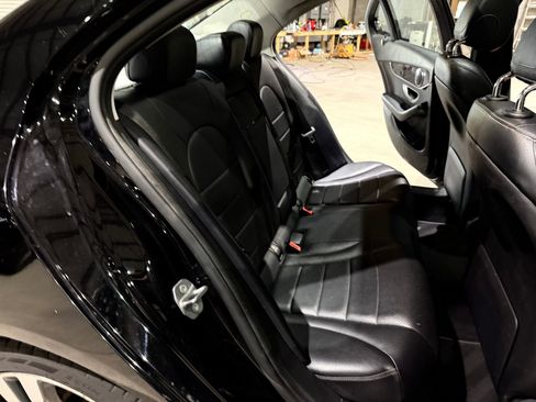 Used 2018 Mercedes-Benz C 300 Sedan w/ Premium Package image 23