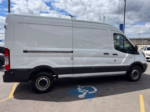 Used 2016 Ford Transit 250 148 Medium Roof RWD image 4