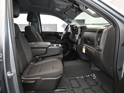 Used 2024 Chevrolet Silverado 1500 Custom Trail Boss w/ LPO, Dark Essentials Package image 43