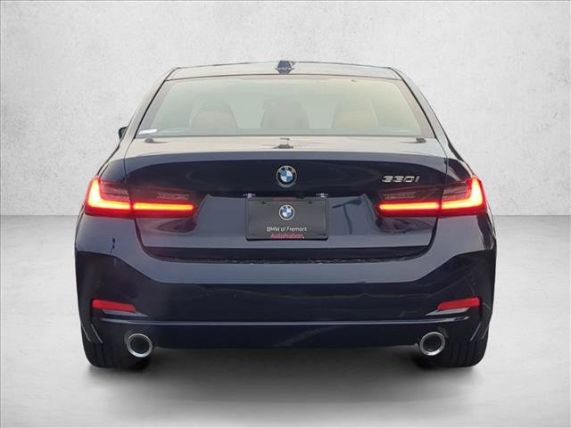 Used 2026 BMW 330i Sedan w/ Premium Package RWD image 8