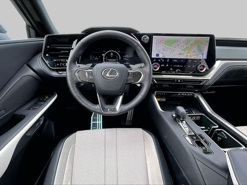 Certified 2026 Lexus TX 500h AWD w/ Technology Package image 5
