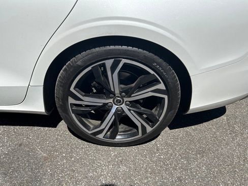 Certified 2024 Volvo S60 B5 Core image 4