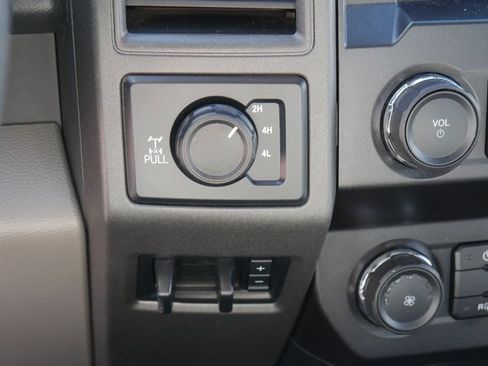 Used 2022 Ford F250 XL w/ STX Appearance Package image 17