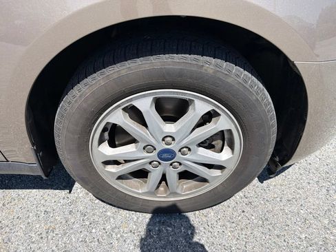 Used 2020 Ford Transit Connect XLT FWD image 13