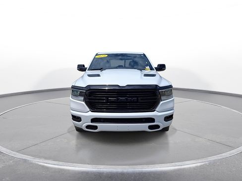 Used 2024 RAM 1500 Laramie AWD/4WD image 3