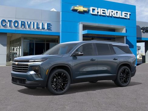 New 2026 Chevrolet Traverse LT FWD image 2