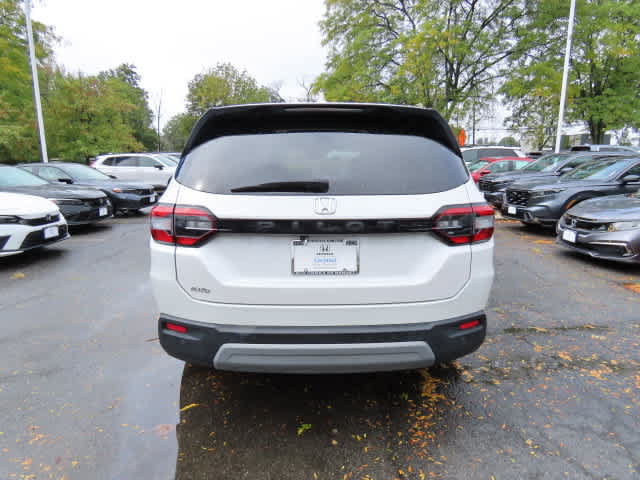 Certified 2025 Honda Pilot EX-L image 5