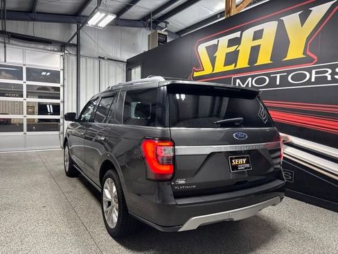 Used 2018 Ford Expedition Platinum RWD image 17