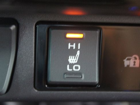 New 2025 Toyota RAV4 XLE image 27