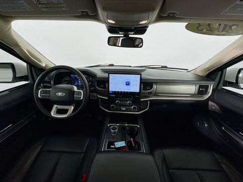 Used 2023 Ford Expedition XLT image 35