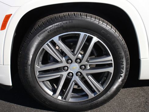 Used 2023 Chevrolet Traverse High Country AWD/4WD image 14