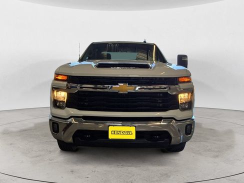 Certified 2025 Chevrolet Silverado 2500 LT w/ Convenience Package AWD/4WD image 2