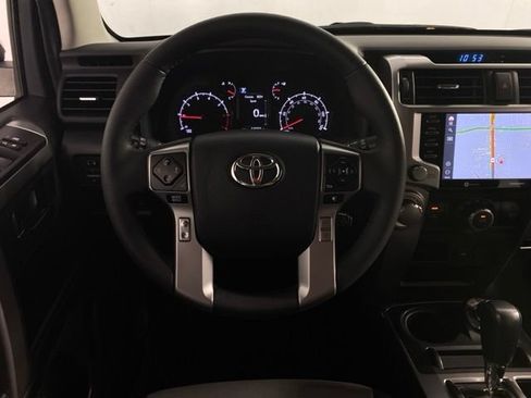 Used 2022 Toyota 4Runner SR5 Premium w/ Moonroof Package AWD/4WD image 20