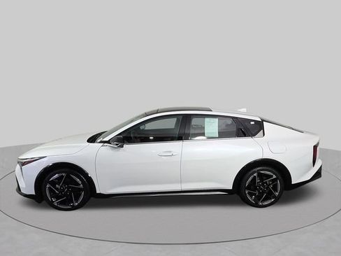 Used 2025 Kia K4 GT-Line w/ GT-Line Premium Package FWD image 15