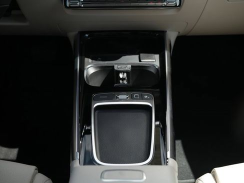 Certified 2026 Mercedes-Benz GLB 250 4MATIC image 27