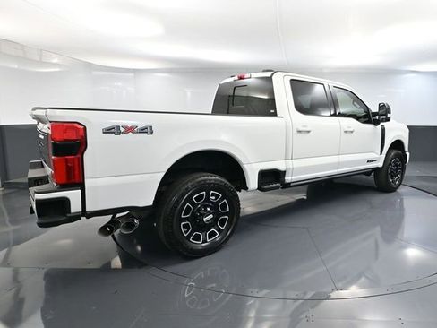 Used 2025 Ford F250 Platinum AWD/4WD image 6