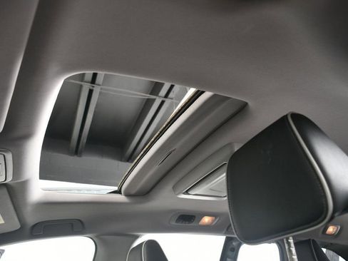 Used 2024 Honda Odyssey Elite image 8