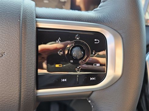 New 2026 Nissan Armada SL w/ Captain's Chari Seat Package image 27