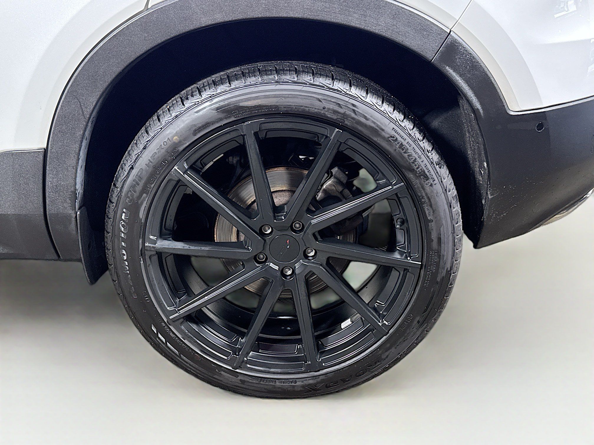 Used 2019 Volvo XC40 T5 R-Design AWD/4WD image 27