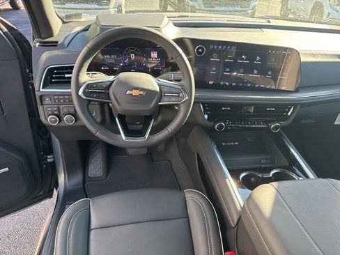 New 2026 Chevrolet Suburban Premier image 10