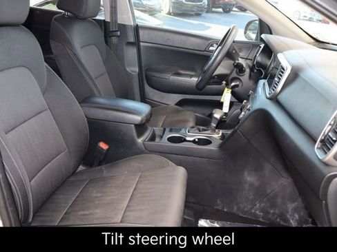 Certified 2022 Kia Sportage LX image 14