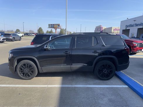 Used 2022 GMC Acadia SLE w/ Driver Convenience Package image 1