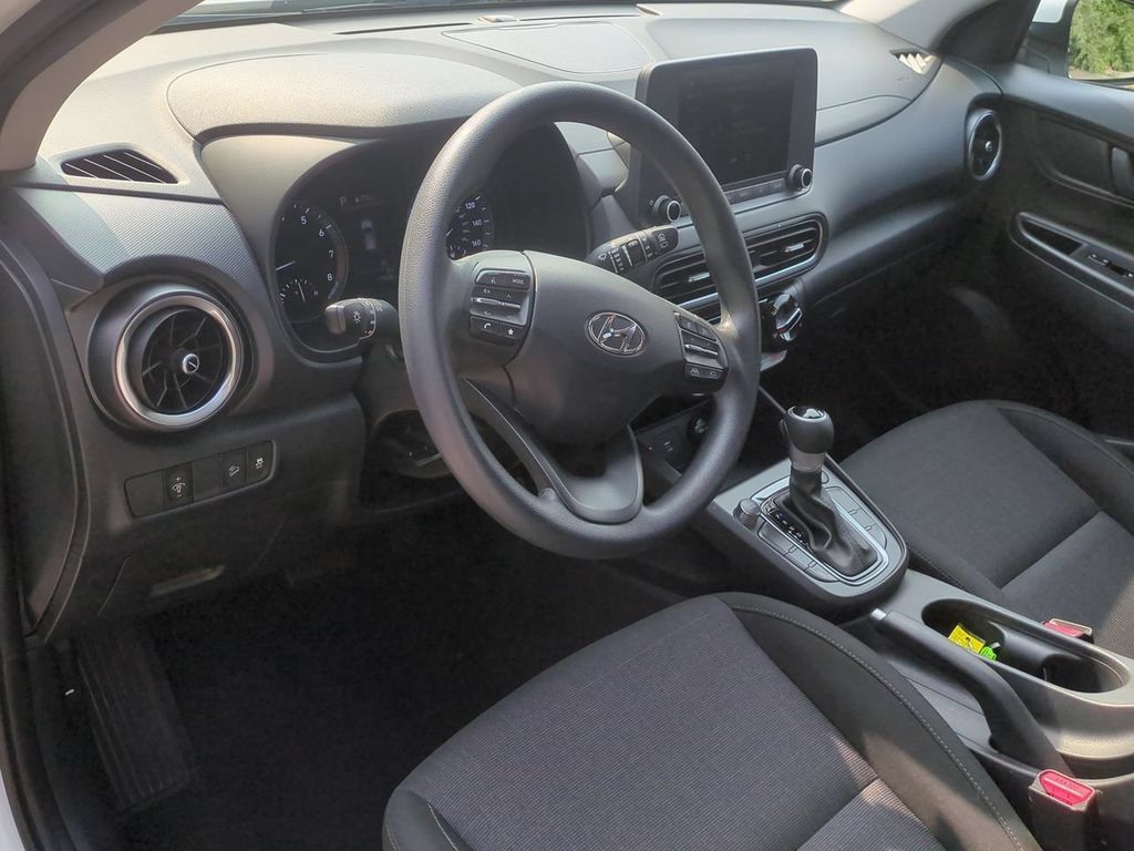 Used 2023 Hyundai Kona SEL AWD/4WD image 13