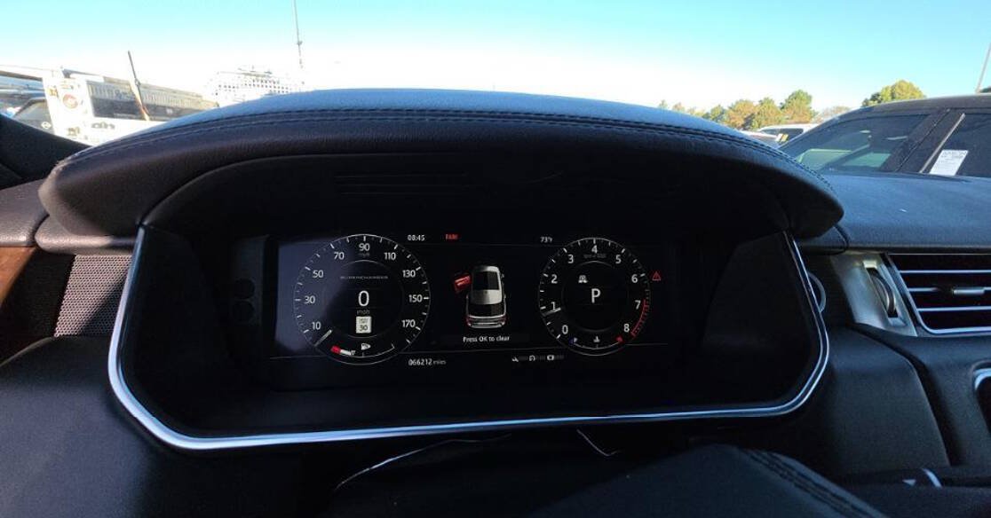 Used 2018 Land Rover Range Rover Supercharged AWD/4WD image 11