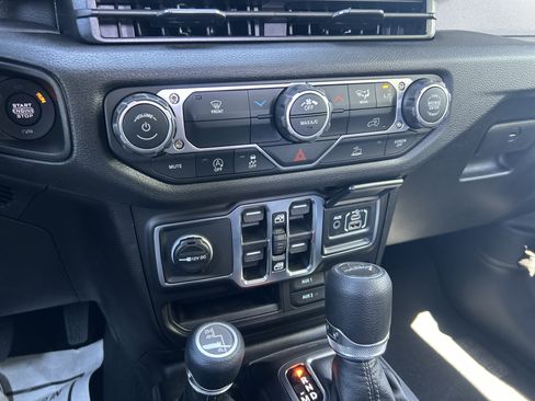 New 2026 Jeep Gladiator Sport AWD/4WD image 39