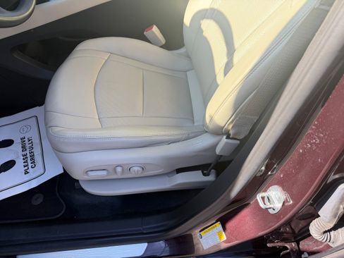 Used 2019 Buick Enclave Premium image 16