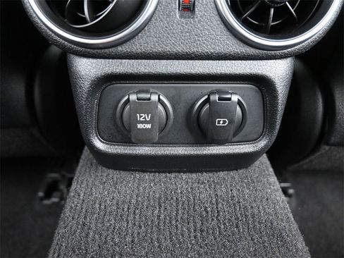 Certified 2022 Kia Stinger GT2 image 13