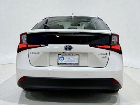 Used 2020 Toyota Prius XLE image 11