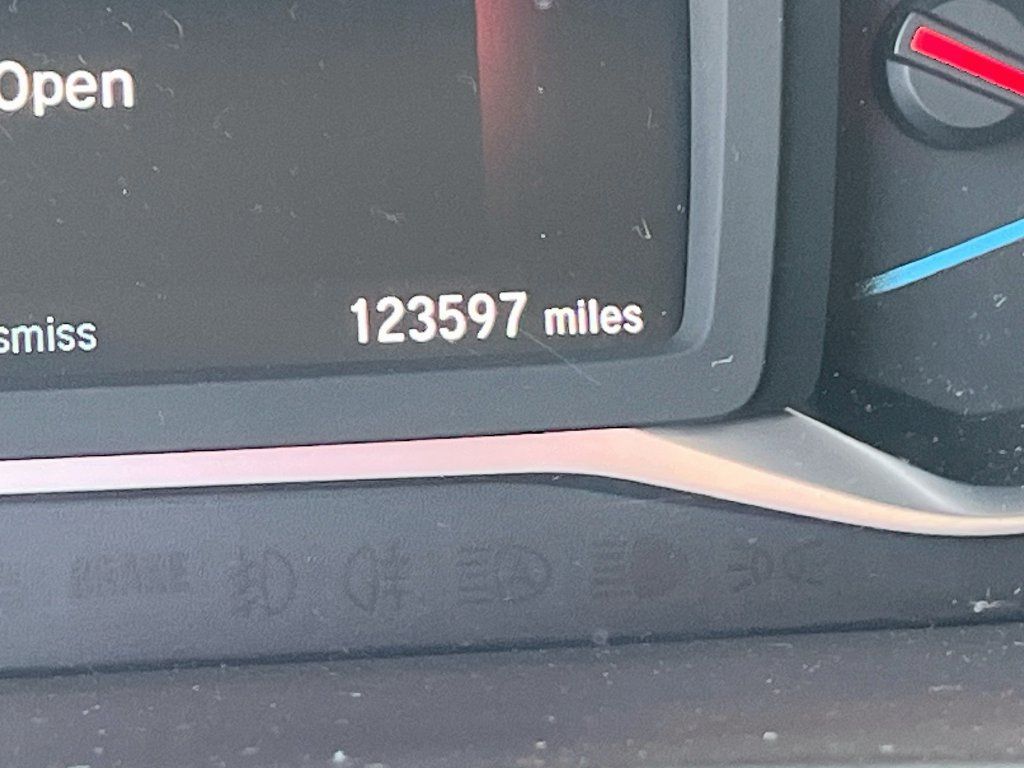 Used 2019 Honda Pilot Touring image 12