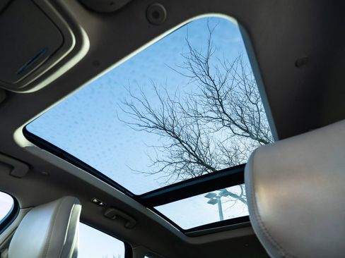 Used 2020 Lincoln Corsair AWD w/ Premium Package image 27