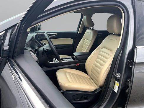 Used 2024 Ford Edge SEL w/ Convenience Package image 15