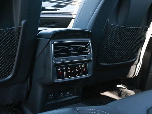 Used 2023 Audi Q8 Premium Plus w/ Premium Plus Package image 13
