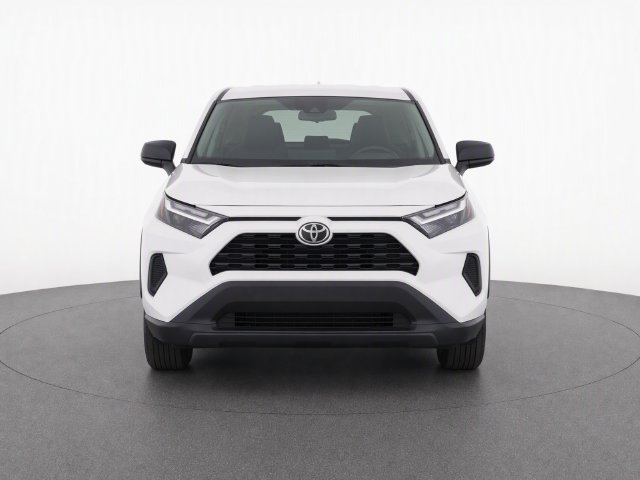 Used 2025 Toyota RAV4 LE AWD/4WD image 4
