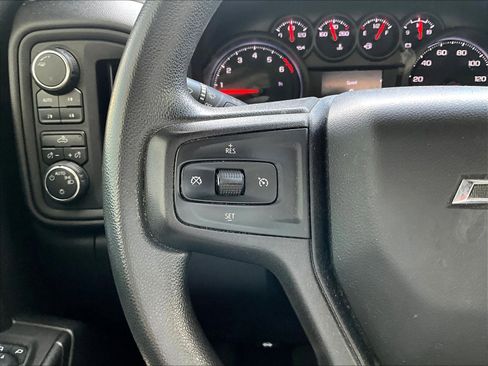 Used 2021 Chevrolet Silverado 1500 Custom Trail Boss w/ LPO, Dark Essentials Package AWD/4WD image 10