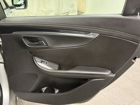 Used 2018 Chevrolet Impala LT image 20