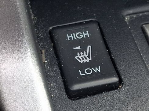 Used 2018 Subaru Forester 2.5i Premium AWD/4WD image 25