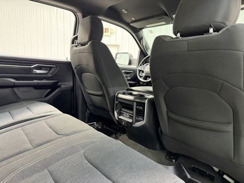 Used 2019 RAM 1500 Big Horn AWD/4WD image 17