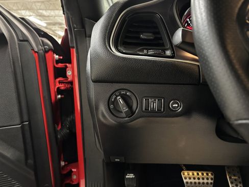 Used 2016 Dodge Challenger R/T Scat Pack image 15